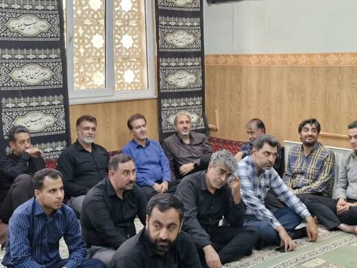 برگزاری مراسم عزاداری 13 محرم با حضور مدیرکل ، معاونین و جمعی از پرسنل بنیاد مسکن انقلاب اسلامی استان در محل نمازخانه همراه با اقامه نماز ظهر و عصر و سخنرانی حجت الاسلام و المسلمین دهقان نیری مسئول دفتر نمایندگی ولی فقیه دراین بنیاد.